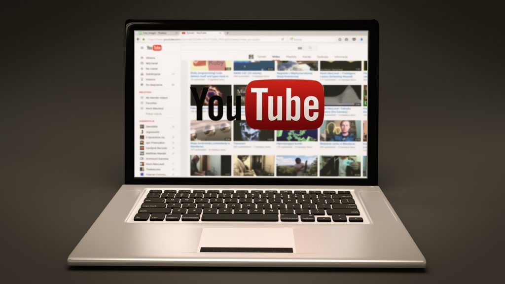 YouTube ha bisogno di un “nuovo insieme di regole e leggi”